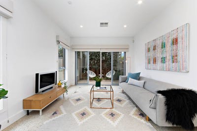 /international/au/2-158-roberts-street-yarraville-vic-148293248/