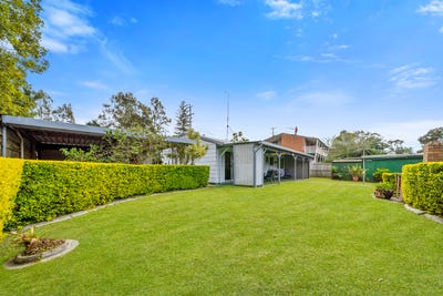 /international/au/35-yan-yean-street-beenleigh-qld-151937768/