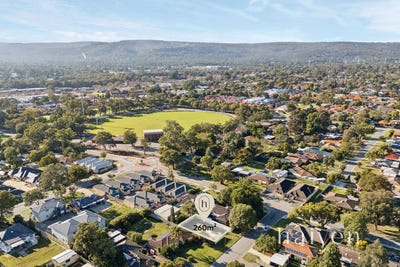 /international/au/1-chilham-place-gosnells-wa-204553528/