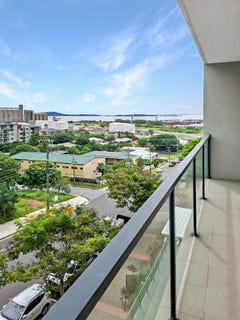 /international/au/51-17-roseberry-street-gladstone-central-qld-151049720/
