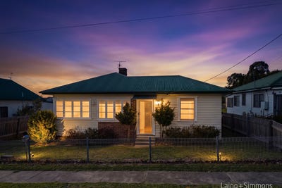 /international/au/161-butler-street-armidale-nsw-151407368/