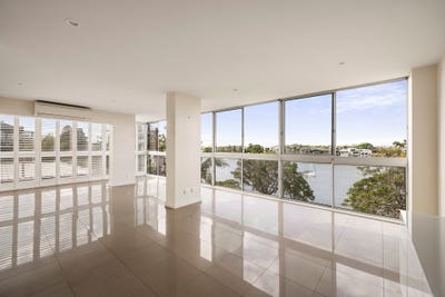 /international/au/7-102-oxlade-drive-new-farm-qld-151363308/