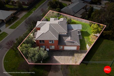 /international/au/27-caroline-chisholm-drive-kyneton-vic-152400256/