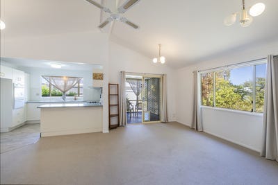 /international/au/14-1-orion-drive-yamba-nsw-151044004/