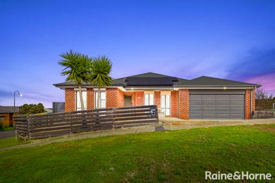 /international/au/53-wittick-street-darley-vic-151388272/