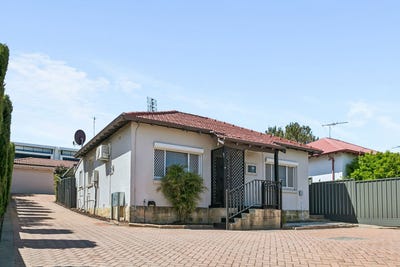 /international/au/90-duke-street-scarborough-wa-152528668/