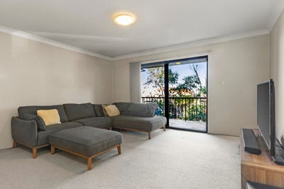 /international/au/64-131-139-oak-road-kirrawee-nsw-151051124/