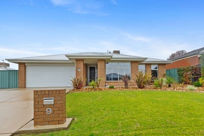 /international/au/9-melaleuca-drive-forest-hill-nsw-152049924/