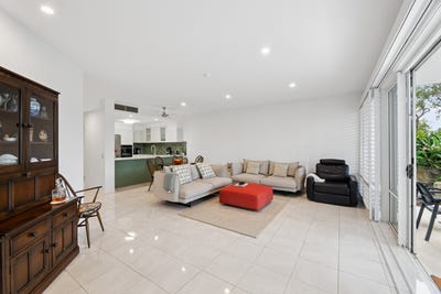 /international/au/5127-st-andrews-terrace-sanctuary-cove-qld-151066140/