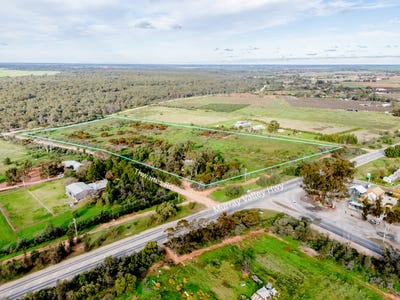 /international/au/4-thwaites-road-nyah-vic-700412316/