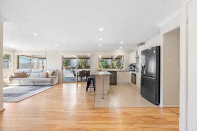 /international/au/9-batman-place-sunshine-bay-nsw-152245724/