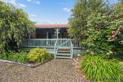 /international/au/5-tuohy-court-eildon-vic-152613120/