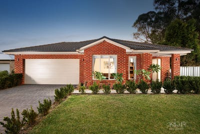 /international/au/16-silkyoak-court-albury-nsw-151083824/