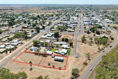 /international/au/85-scarr-street-cloncurry-qld-152482604/
