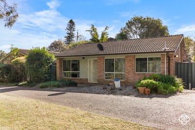 /international/au/5-90-queen-street-warners-bay-nsw-148426140/