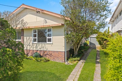 /international/au/169-albany-street-point-frederick-nsw-152473436/