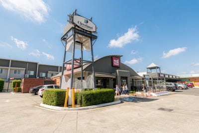 /international/au/shore-street-west-shopping-centre-20-shore-street-west-ormiston-qld-505257044/