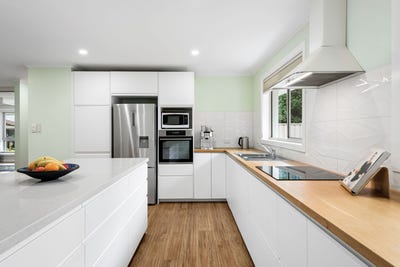 /international/au/16-elm-drive-oakbank-sa-151346256/