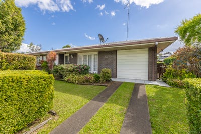 /international/au/1-privet-place-mansfield-qld-151600844/