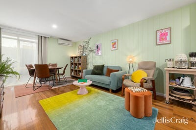 /international/au/9-8-10-kent-road-pascoe-vale-vic-148667764/