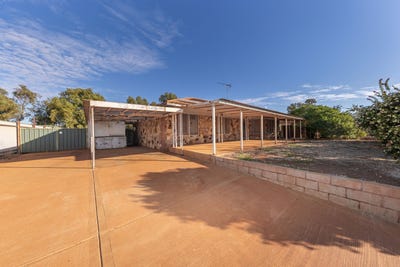 /international/au/14-stirling-crescent-dampier-wa-148448672/