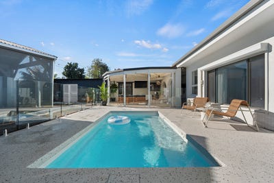 /international/au/23-brenda-terrace-largs-north-sa-151609240/