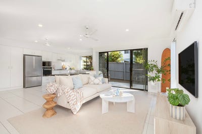 /international/au/1-7-border-drive-north-currumbin-waters-qld-152368284/