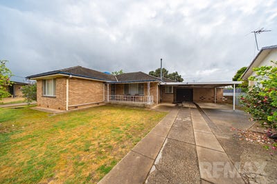 /international/au/4-bradley-place-tolland-nsw-152553040/