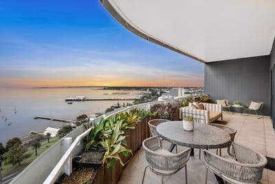 /international/au/1402-18-malone-street-geelong-vic-151281736/