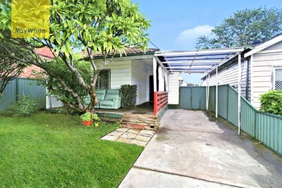 /international/au/21-moreton-st-lakemba-nsw-150680828/