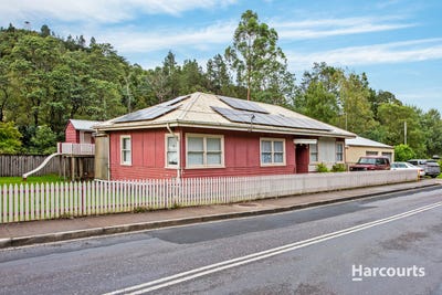 /international/au/2-penghana-road-queenstown-tas-150728500/