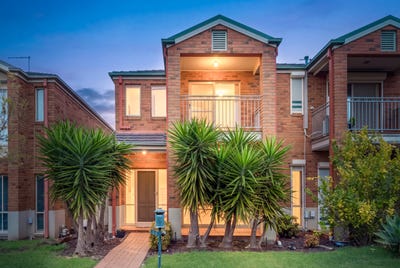 /international/au/14-the-glades-taylors-hill-vic-152568448/