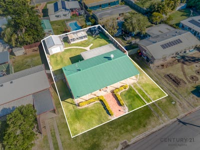 /international/au/27-sloane-street-kalkie-qld-148489448/