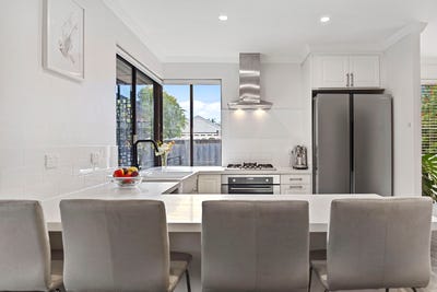 /international/au/15-grenfell-avenue-duncraig-wa-151062364/