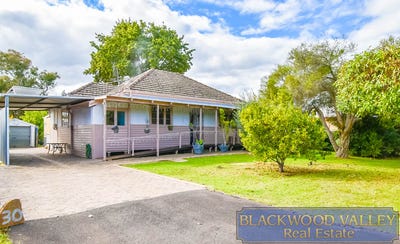 /international/au/30-forrest-street-balingup-wa-151355296/