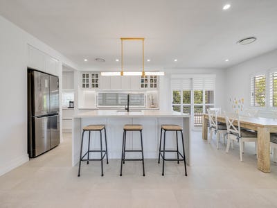 /international/au/7-simpson-street-shelly-beach-qld-150740348/