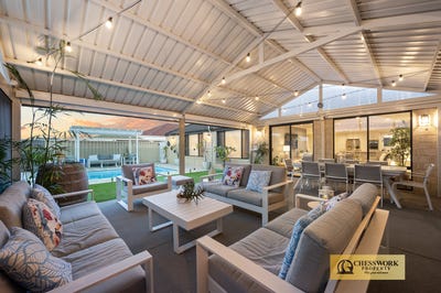/international/au/9-writtle-street-butler-wa-151479164/