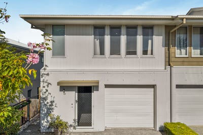 /international/au/13-32-warrill-street-redbank-plains-qld-151651112/