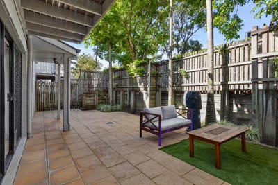 /international/au/10-17-grays-road-gaythorne-qld-151426992/