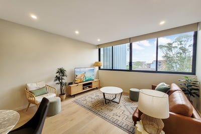 /international/au/502-6-cross-street-bankstown-nsw-151469460/
