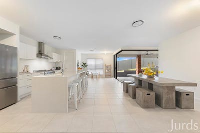 /international/au/4-waterfort-close-bellbird-nsw-152185996/
