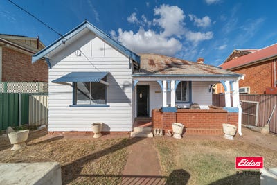 /international/au/100-bourke-street-dubbo-nsw-151428476/