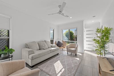 /international/au/49-5-kingsdale-avenue-thornlands-qld-151063424/