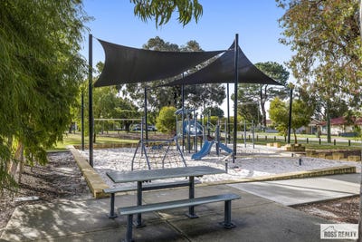 /international/au/2-hagart-way-lockridge-wa-152450092/