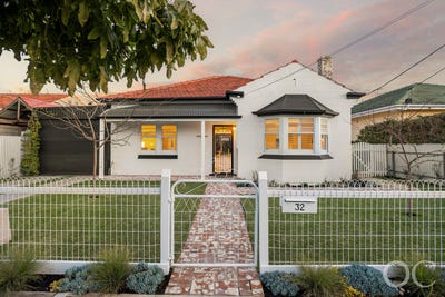 /international/au/32-balranald-avenue-largs-bay-sa-152612412/