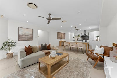/international/au/61-williams-street-wakerley-qld-152582108/