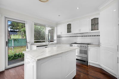 /international/au/27-stromlo-place-ruse-nsw-150795052/