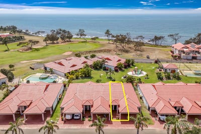 /international/au/9-1-pebble-beach-drive-coral-cove-qld-152670904/