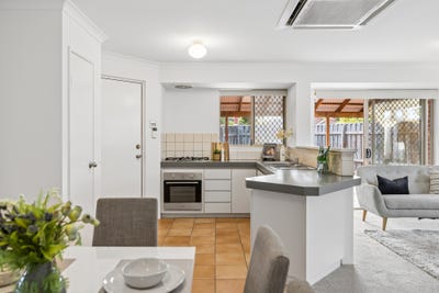 /international/au/24-pollock-street-bentley-wa-151227696/