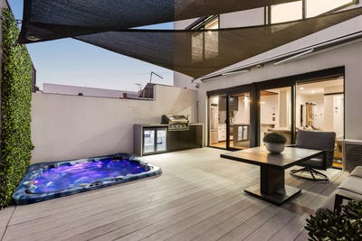 /international/au/2-75a-tucker-road-bentleigh-vic-151302360/